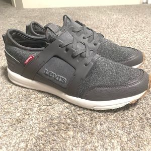 Levi’s Men’s Comfort gray shoes Size 10